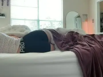 Velvetfoxie  live sex cam