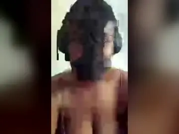 Chillbaggygal  live sex cam