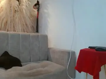 Emy252813  live sex cam