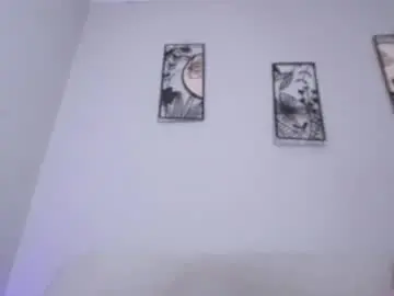 Loveegirll  live sex cam