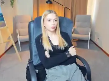 Loya_moss  live sex cam