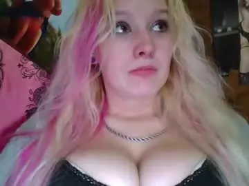 Makinziirain  live sex cam