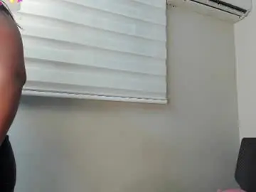 Queen_zeina  live sex cam