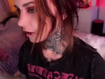 Ripper_66  live sex cam