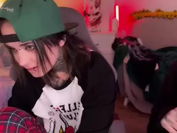 Ripper_66  live sex cam