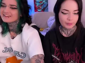 Ripper_66  live sex cam