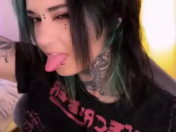 Ripper_66  live sex cam
