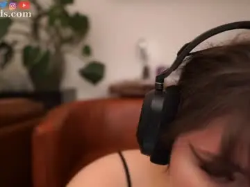 Serareads  live sex cam