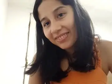 Trinhbeaubien  live sex cam