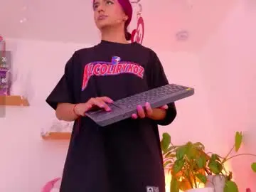 Emilyy_bank  live sex cam