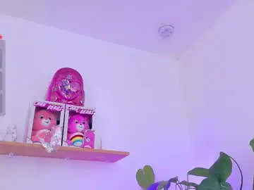 Emilyy_bank  live sex cam