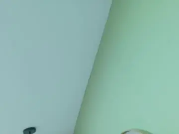 Emilyy_bank  live sex cam