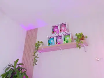 Emilyy_bank  live sex cam