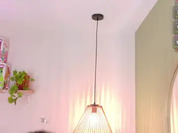 Emilyy_bank  live sex cam