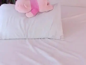 Emilyy_bank  live sex cam