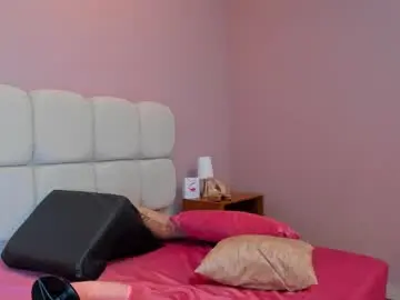 Emma_latinheat  live sex cam