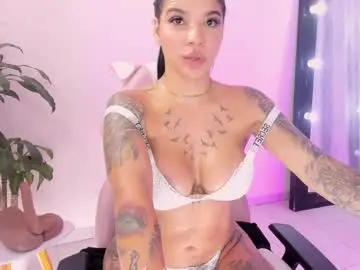 Emmarusselx  live sex cam