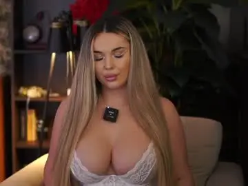 Evasunderland  live sex cam