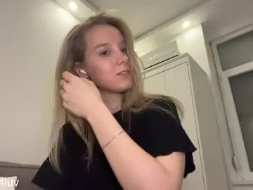 L1n4luv  live sex cam