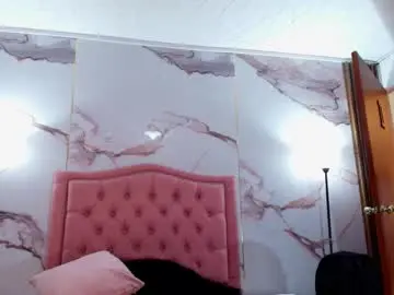 La_indiia  live sex cam