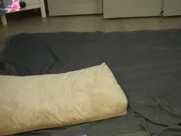 Lookatmehabibi_  live sex cam