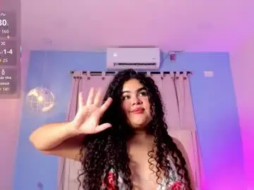 Lou_22_  live sex cam