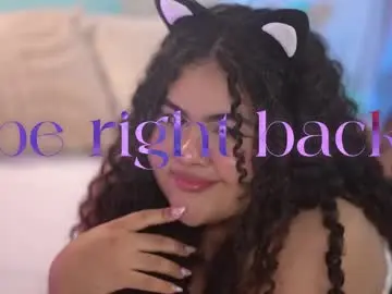 Lou_22_  live sex cam