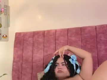 Lou_22_  live sex cam