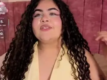 Lou_22_  live sex cam
