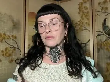 Marcelinealtaria  live sex cam