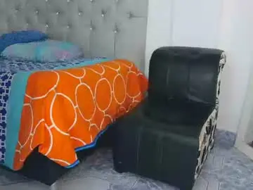Mia_thompson_0  live sex cam