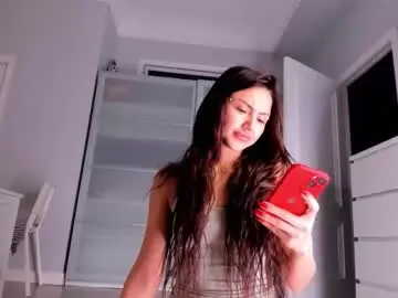 Sassynova  live sex cam