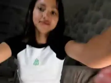 Sassynova  live sex cam
