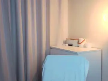 Slyshypie  live sex cam