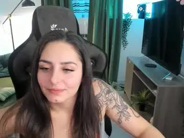 Valeriiemills  live sex cam