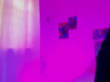 Void_smokin  live sex cam