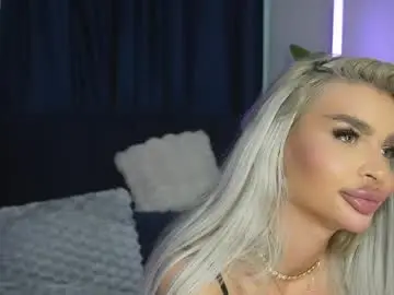 Chrystalcade  live sex cam