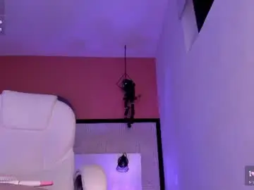 Gigi_strawberry  live sex cam