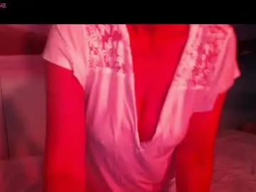 Heavenlykiss  live sex cam