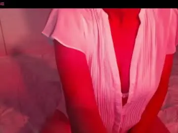 Heavenlykiss  live sex cam
