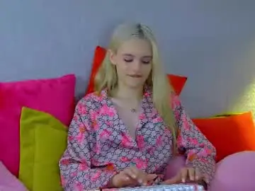 Lealamour  live sex cam