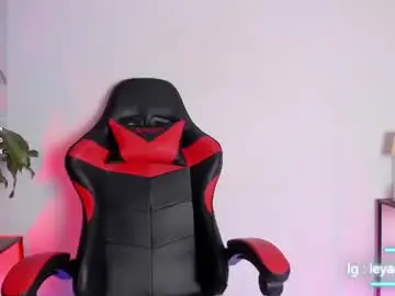Leyacopper  live sex cam