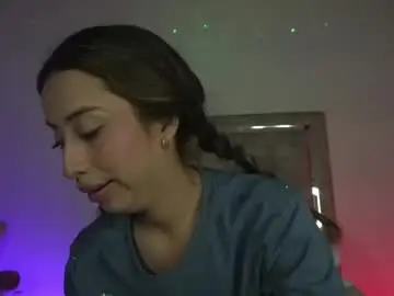 Littlee_emma_  live sex cam