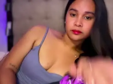 Missxthalia697  live sex cam