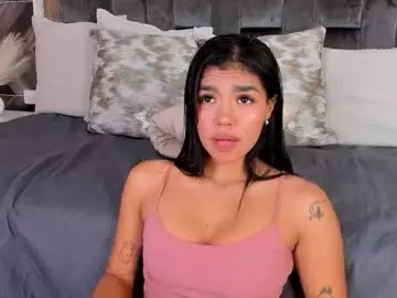 Naylagrey  live sex cam