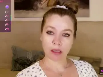 Petersemily  live sex cam