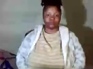 Queen2302  live sex cam