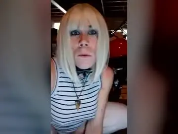 Queenmaze89  live sex cam