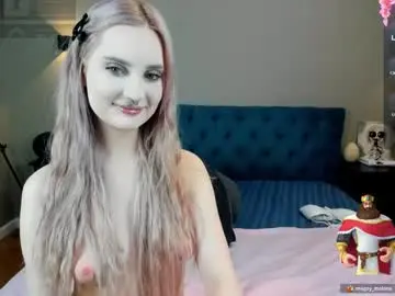 Riawoods  live sex cam