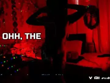 The_kitty_roxy  live sex cam